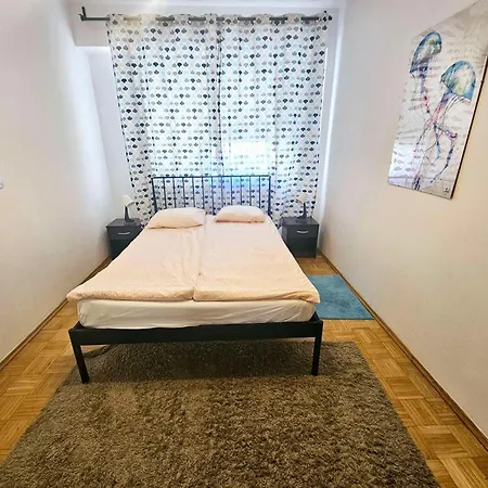 Green Kabaty Apartment 1 Варшава Екстер'єр фото